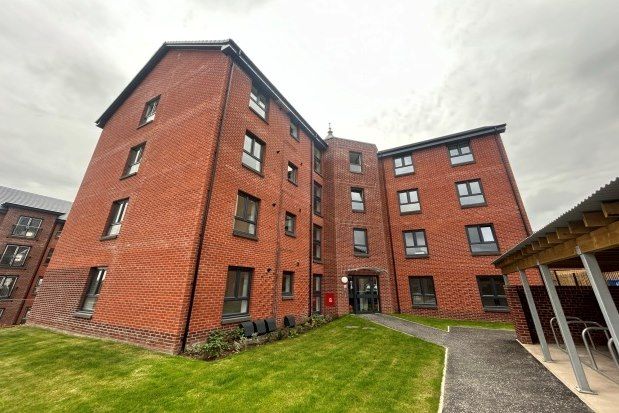 Thumbnail Flat to rent in Laboratory Place, Glasgow