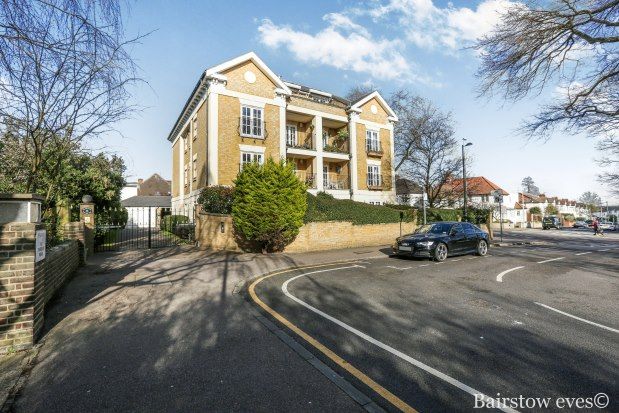 Thumbnail Flat to rent in High Oaks Lodge, London