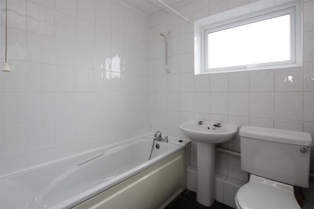 Flat for sale in Hutton Road, Shenfield, Brentwood