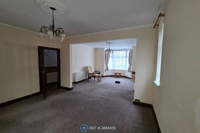 A Thomas St, Wellingborough photo 2
