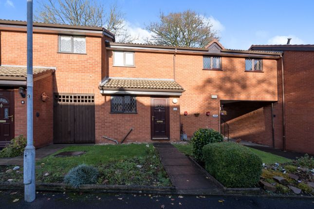 Flat for sale in Highgrove Close, Bolton