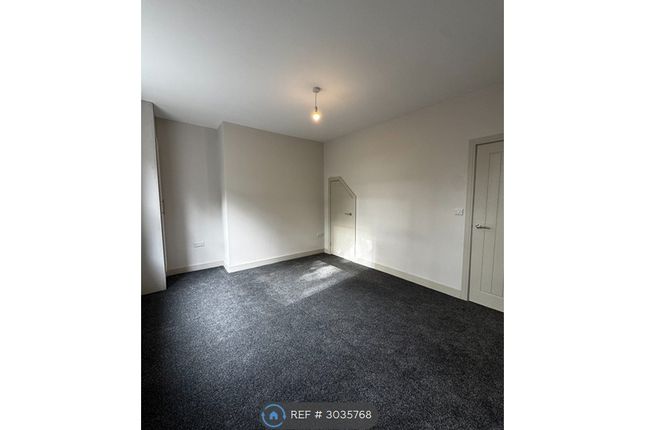 Park Road Elland, Elland photo 2