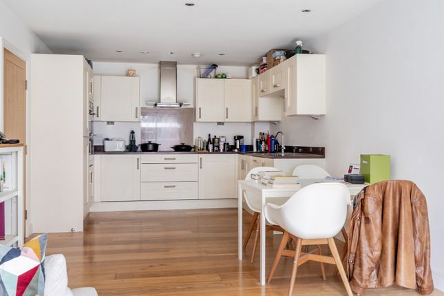 Flat 5 Southmead House,, Kingman Way, Newbury photo 4
