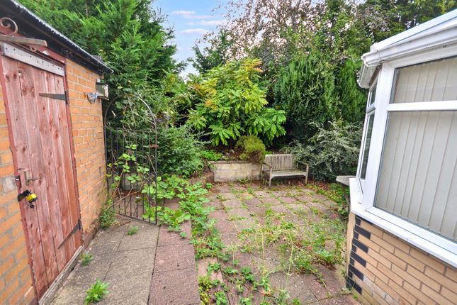 14, Fernhurst Close, Stone photo 4