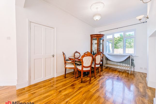 74, Beedell Avenue, Westcliff-On-Sea photo 4