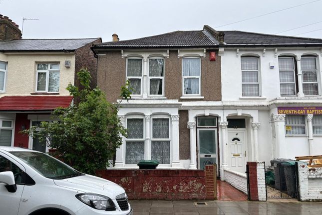 Thumbnail Semi-detached house for sale in 39 Vicarage Road, Tottenham, London