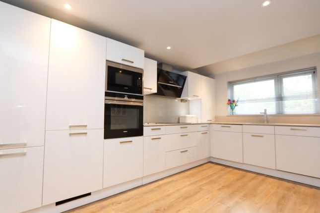 2 Chapel Road, Essex photo 2