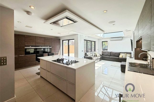 14, Compton Drive, West Midlands photo 3