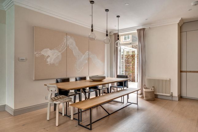 Flat 1, 172a Portobello Road, London photo 5