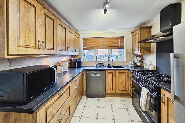 30, Cornfield Road, Biddulph photo 4