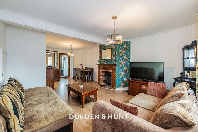 52 Moreton Road, Ongar photo 2