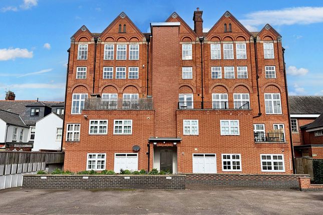 Penthouse for sale in Clarendon Park Road, Leicester