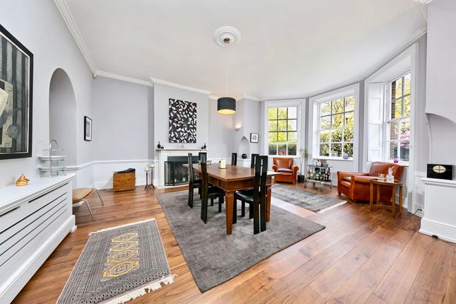 The Green, Hampton Court Road, East Molesey photo 3