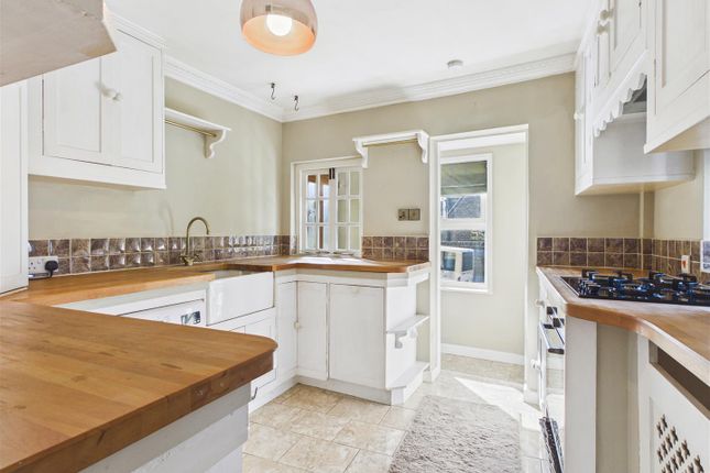 24, Eckington Road, Dronfield photo 3
