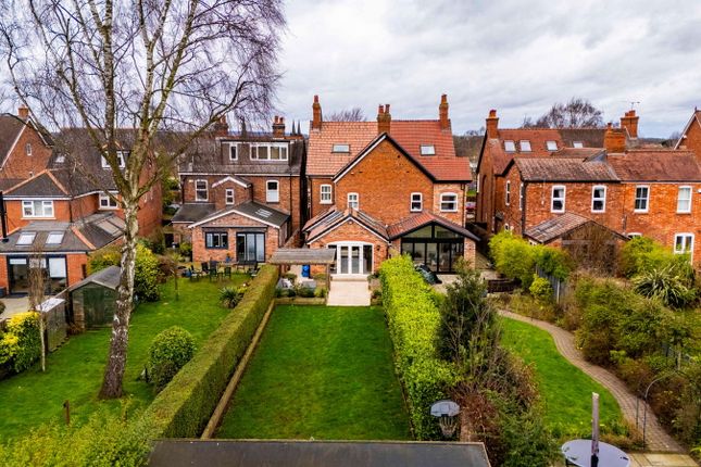 Rosslyn House, 37, Cherry Orchard, Lichfield photo 3