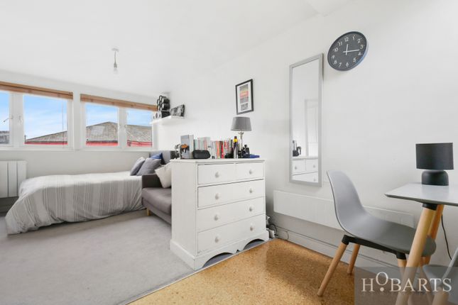 4c, Barratt Avenue, Alexandra Park, London photo 3