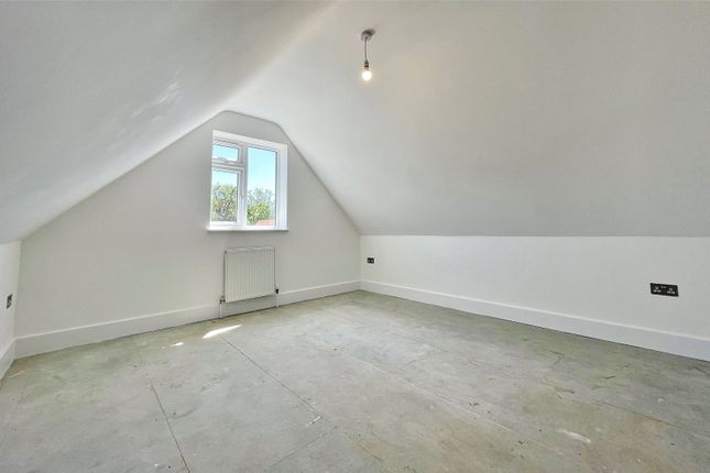 Flat for sale in Church Road, Horley, Surrey