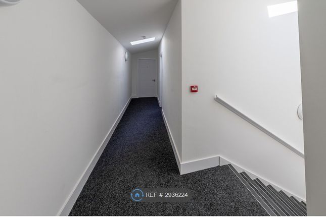 Flat, Dock St, Fleetwood photo 4