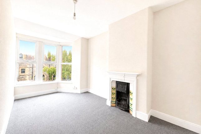 Room 5, 7, Elfin Road, Somerset photo 5