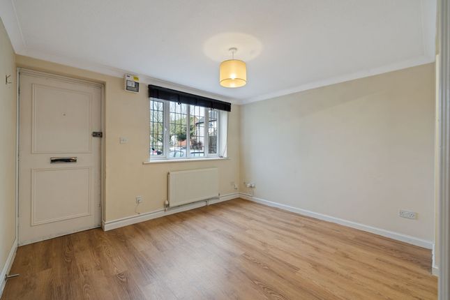 30, Tamar Way, Chichester photo 5