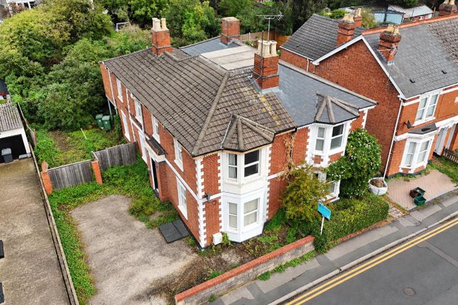 3-bed semi-detached on Howard Street, Gloucester, £225,000