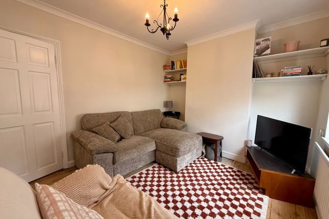 37, Weston Street, Swadlincote photo 3