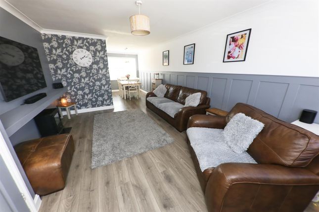 15, Melford Drive, Doncaster photo 2