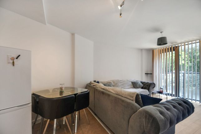 Townhall Square - 1 Bedroom, Crayford, Crayford photo 2