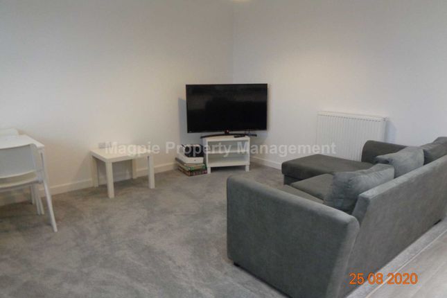 81, St John`s Close, Peterborough photo 2