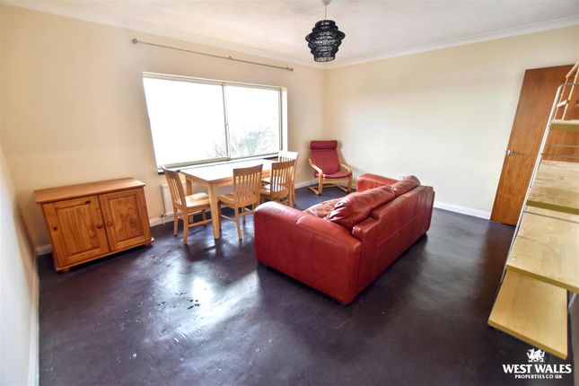 Flat 3 Lansdowne Court, 34, Hamilton Terrace, Milford Haven photo 2