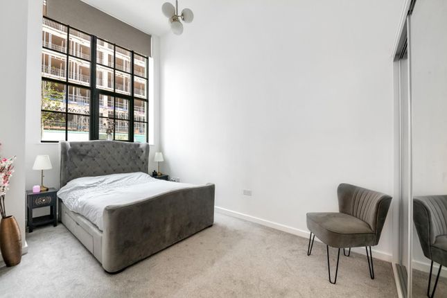 Flat for sale in Truscon House, Carnation Gardens, Hayes