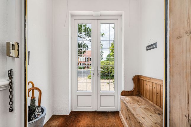 144 Barnett Wood Lane, Ashtead photo 4