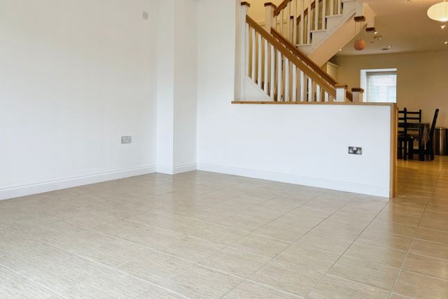 224, SWANSEA photo 4