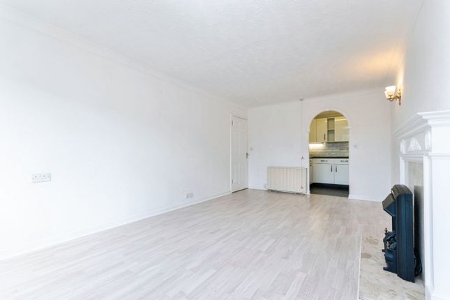 21, Beech Court, Nottingham photo 3