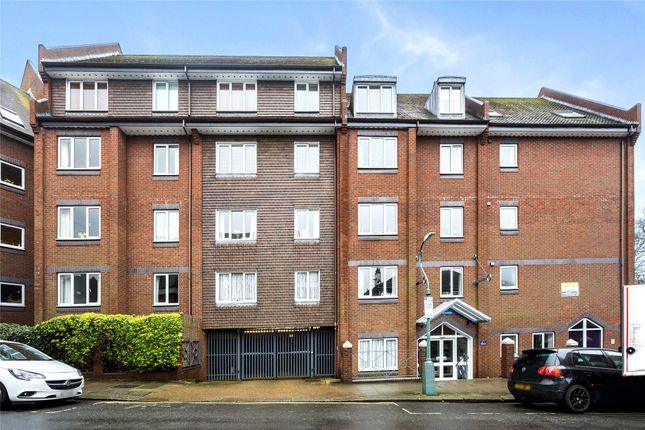 Flat for sale in Nizells Avenue, Hove