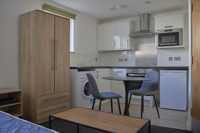 Thumbnail Flat to rent in 140A Whiteladies Road, Bristol