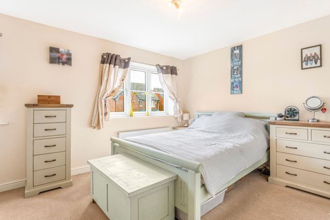 196 Girton Way, Mickleover, Derbyshire photo 4