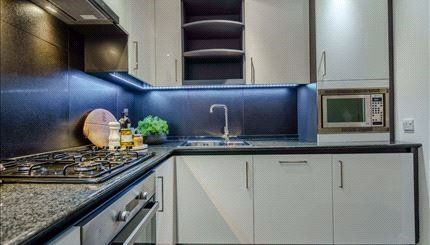 Westferry Road, London photo 3
