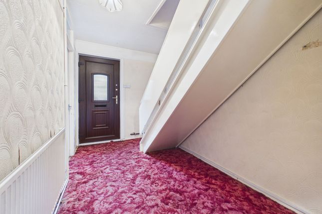 13 Glan Ebbw, Abertillery photo 4
