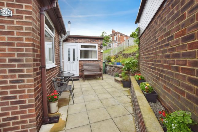 26, Scarr End Lane, Dewsbury photo 2