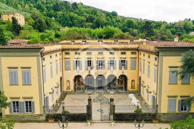 Villa for sale in Pisa, Tuscany, 56100, Italy