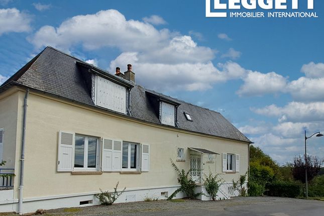 Thumbnail Villa for sale in La Nocle-Maulaix, Nièvre, Bourgogne-Franche-Comté