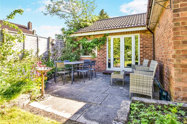 65, Melrose Crescent, Altrincham photo 2