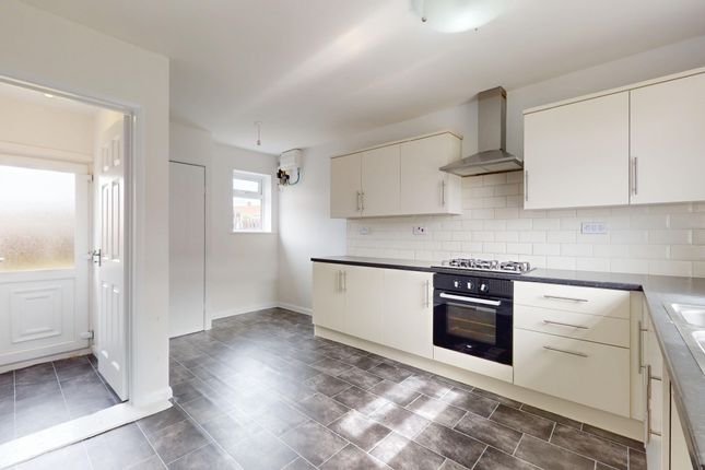 15 Central Avenue, Rotherham photo 3