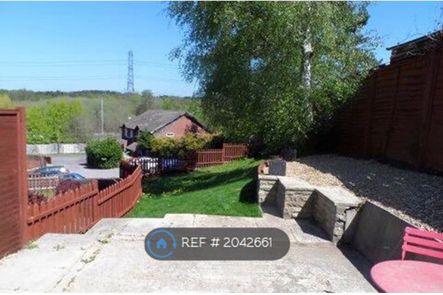 Hexham Close, Owlsmoor, Sandhurst photo 3