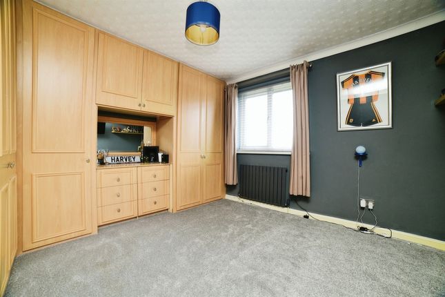Semi-detached house for sale in Seagull Close, Hull