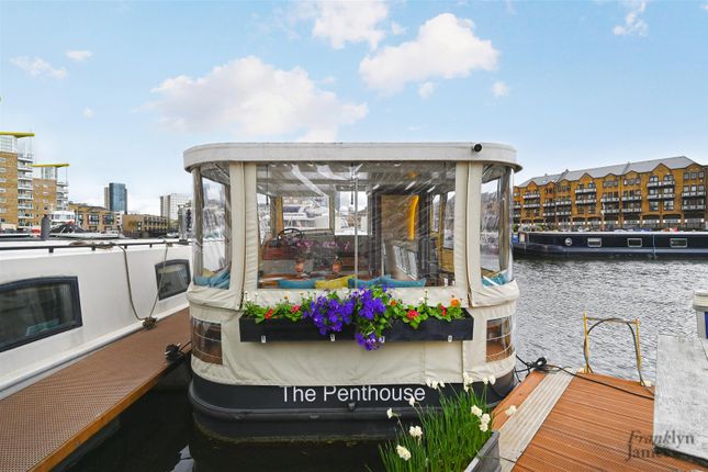 Houseboat for sale in Goodhart Place, Limehouse Basin