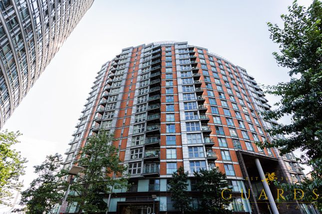 Flat to rent in New Providence Wharf, Fairmont Avenue, Canary Wharf