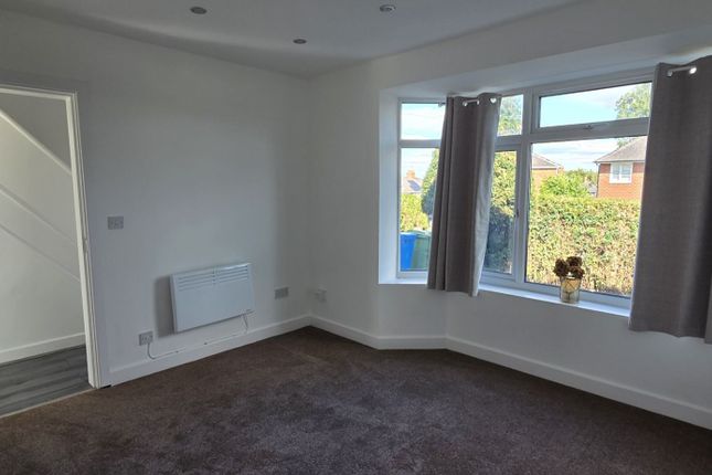 6 Highfield View Road, Chesterfield photo 4