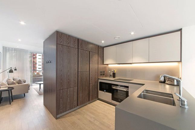 Flat to rent in Faraday House, Battersea Power Station, London